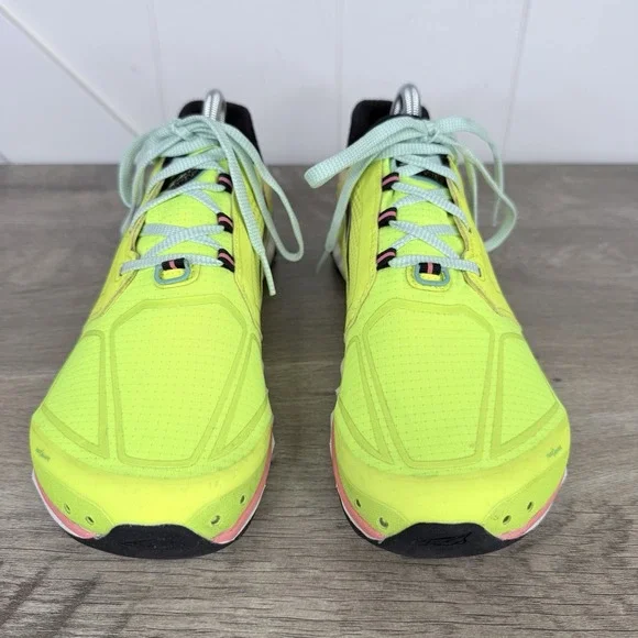 Altra Superior 4 Women's 10 Foot Shape Trail Running Shoes Neon Yellow - Picture 4 of 12